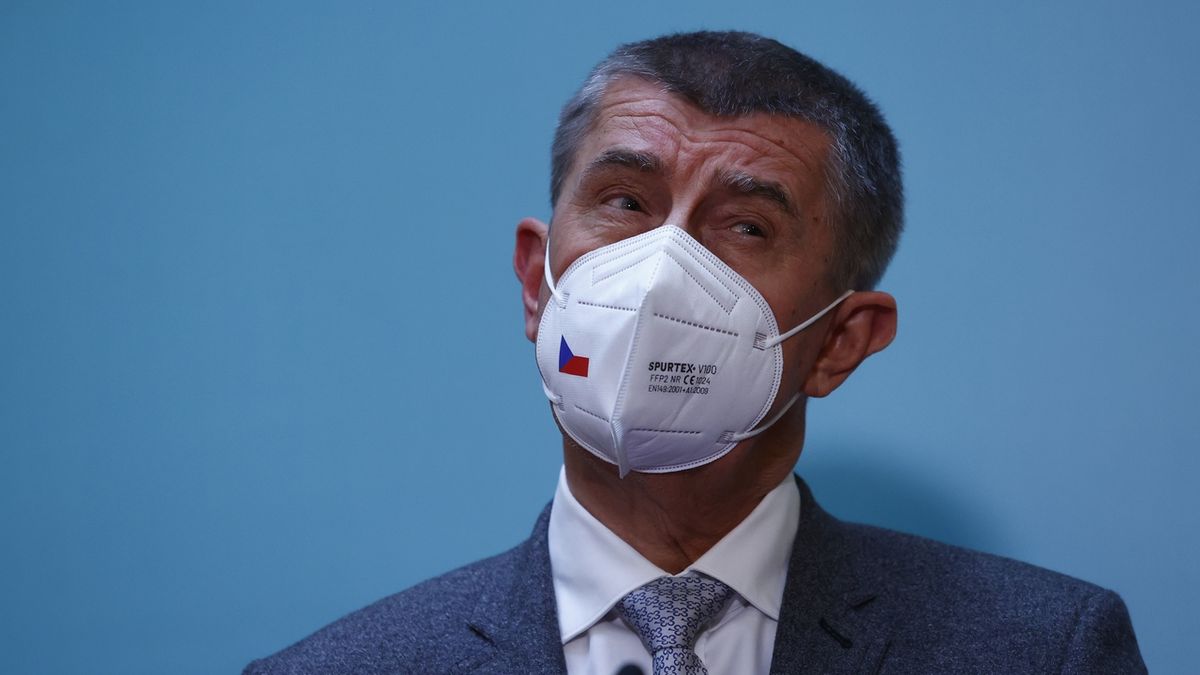 Babiš nevyloučil vyhlášení nouzového stavu v celém Česku